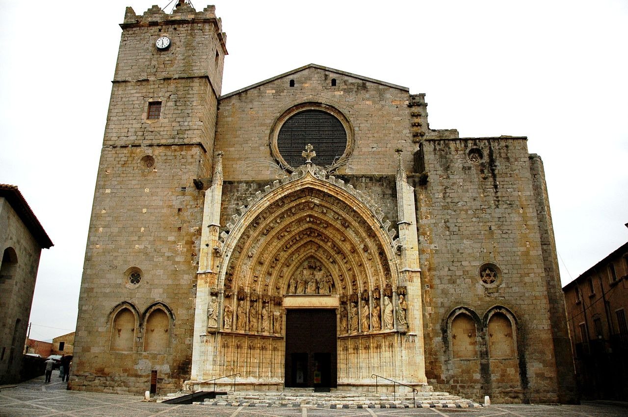 Ruta monumental pel centre històric de Castelló d'Empúries0